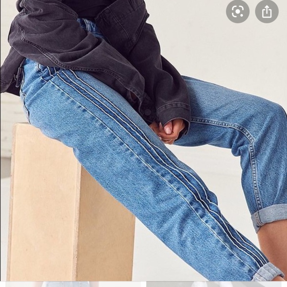 Urban outfitters mom jeans